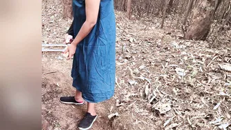 Village Desi Aunty Bathing Naked By The Well Showing Her Curves