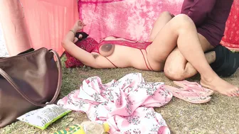 Desi Bikini Girl Gets Fucked Outdoors In Field And Takes Creampie