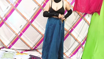 Village Chachi In Saree Spread Wide Taking Hard Thrusts From Local Man