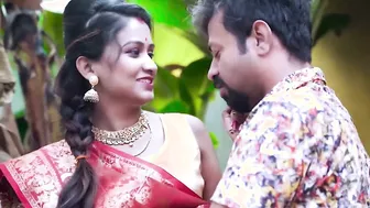 Bengali Boudi Riding Cock And Bouncing Her Thick Ass On Top Of Him Hard