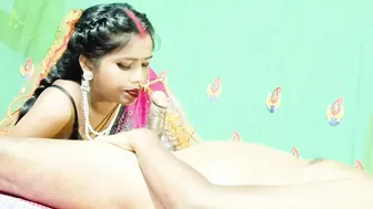 Desi Bhabhi Moaning On Suhagraat As Husband Breaks Her Tight Virgin Pussy