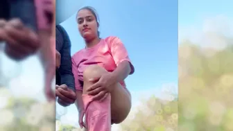 Indian Schoolgirl Screaming In Hindi As Boyfriend Pounds Her In The Jungle