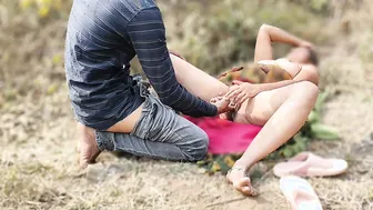 Desi Village Girl Getting Fucked Outdoors For Gifts In The Jungle