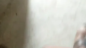 Indian Guy Flashes His Dick At The Housemaid In The Kitchen Hallway