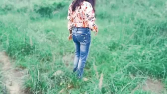 Indian Bhabhi Soniya Fucked Outdoors Talking With Devar On The Farm