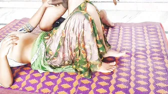 Indian Wife Drops Her Saree Seeing Thick Cock Ready To Fuck Hard
