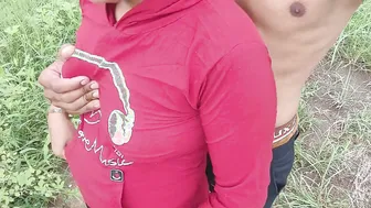 Indian Village Girlfriend Spreads Legs Wide In Forest For Deep Fucking