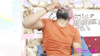 Desi Saali Makes Jija Eat Her Pussy Before Riding Him Hard At Home