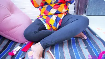 Indian Wife In Salwar Gives Her Man A Dirty Footjob On Their Bedroom Floor