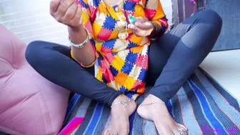 Indian Wife In Salwar Gives Her Man A Dirty Footjob On Their Bedroom Floor