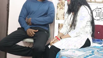 Desi Neighbor Aunty Gets Pussy Drilled After Coming Over For Cool Air