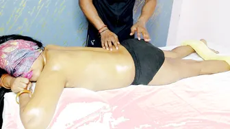 Desi Masseur Seduces Boss's Wife During Oil Rubdown At Their Home