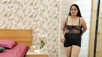 Indian Bhabhi Fucks Stranger She Met At Club In Hotel Room That Night