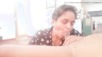 Desi Aunty Flashing Her Wet Pussy While Watching Tv At Home