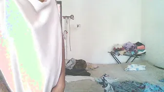 Indian Stepuncle Sneaks Into Bathroom Catching Stepdaughter Naked Under Shower