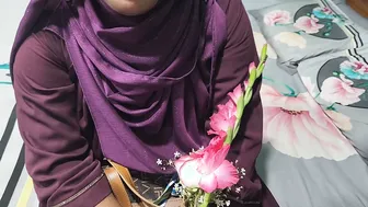 Indian College Girl Spreads Legs Wide For Her Professor's Hard Dick