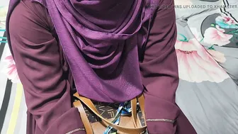 Indian College Girl Spreads Legs Wide For Her Professor's Hard Dick