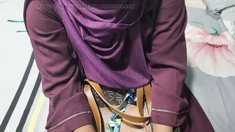 Indian College Girl Spreads Legs Wide For Her Professor's Hard Dick