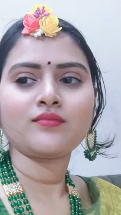 Bengali Girl In Yellow Dress Rubbing Her Clit Fast Till She Cums Hard
