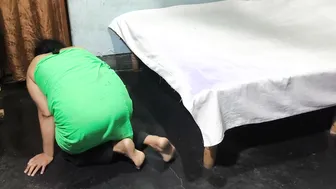 Sister In Law Cleaning House Gets Grabbed And Fucked In Her Ass