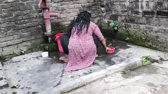 Desi Aunty Showering Naked Gets Caught And Assfucked In Washroom