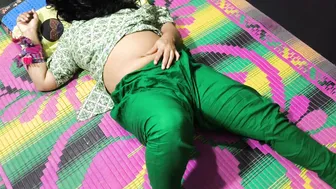 Desi Village Aunty Tries Anal Sex For First Time In Old Farmhouse