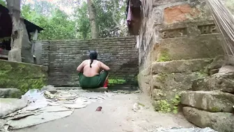 Bangladeshi Bhabhi Getting Fucked Outdoors During Monsoon Downpour