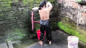 Desi Girlfriend Soapy In Shower Gets Hugged Tight And Assfucked Roughly