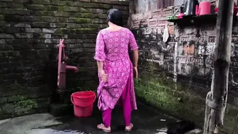 Desi Aunty Bent Over Scrubbing Tiles Gets Hugged From Behind And Assfucked