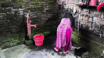 Desi Aunty Bent Over Scrubbing Tiles Gets Hugged From Behind And Assfucked