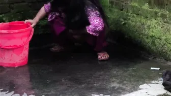 Desi Aunty Bent Over Scrubbing Tiles Gets Hugged From Behind And Assfucked