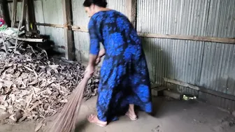 Desi Elder Sister Cleaning Bedroom Gets Grabbed And Assfucked From Behind