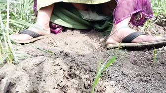 Indian Stepsister Fingers Her Pussy And Ass In The Fields Making Him Hard