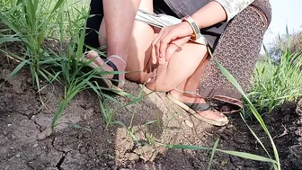 Desi Sister-In-Law Pees Outdoors In Wheat Field And Fingers Her Wet Pussy