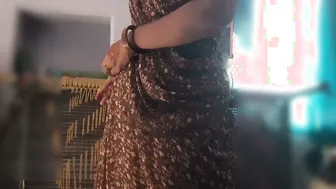 Indian Sister-In-Law Fingers Her Pussy In Front Of Her Brother-In-Law