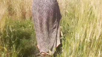 Desi Bhabhi Getting Her Fat Ass Fucked In The Wheat Field By Him