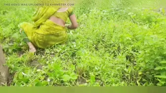 Village Desi Wife Flashing Her Cunt To Brother In Law In Open Field
