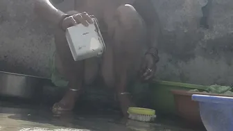 Maternal Uncle's Niece Bathes Nude In Bathtub At His House Secretly