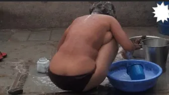 Elder Bhabhi's Sister Bathes Nude In Red Leggings At The Open Courtyard