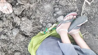 Indian Bhabhi Fingering Her Pussy In The Open Jungle Near The Fields