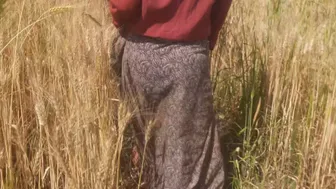 Indian Stepsister Shows Her Fat Ass To Jiju In Wheat Field And Open Forest