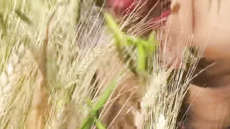 Indian Stepsister Shows Her Fat Ass To Jiju In Wheat Field And Open Forest