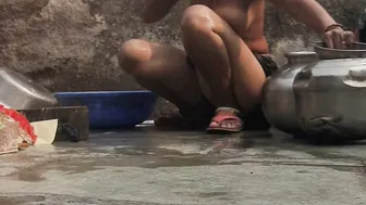 Desi Couple Fucks Passionately In Open Courtyard Of Their Small Indian Village