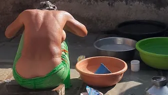 Indian Village Stepsister Bathing Naked In Desi Bathroom Caught Secretly