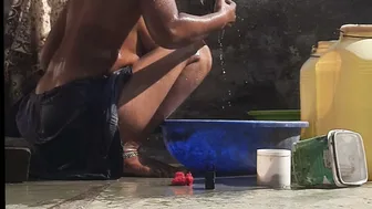 Desi Elder Brother's Wife Bathes Naked In Village Courtyard Removing All Clothes