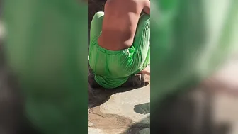 Indian Stepsister Caught Bathing In Open Desi Bathroom