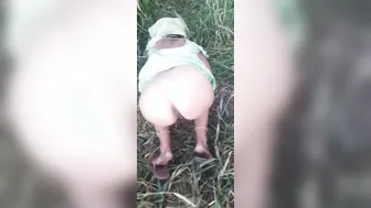 Desi Sister In Law Rubs Fat Ass In Wheat Field Teasing Brother In Law