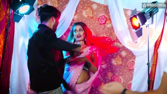 Desi Dancer Performs Nude Live Show For Crowd Of Horny Bihari Locals