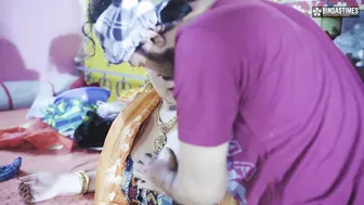 Indian Bhabhi Gets Her Pussy Licked And Fucked By The Worker In Kitchen