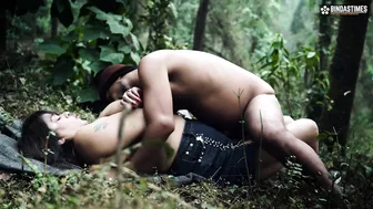Desi Busty Woman Lost In Jungle Fucked Hard By Local Guide Showing Way